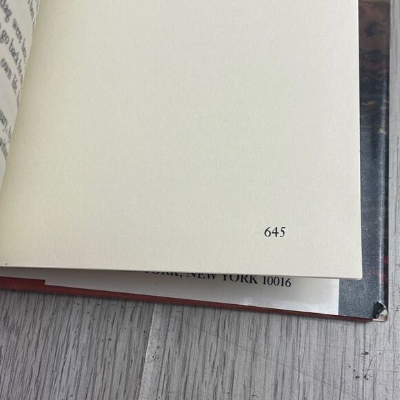 The Mammoth Hunters. Hardback book by Jean M. Auel 1985 - Picture 5 of 6